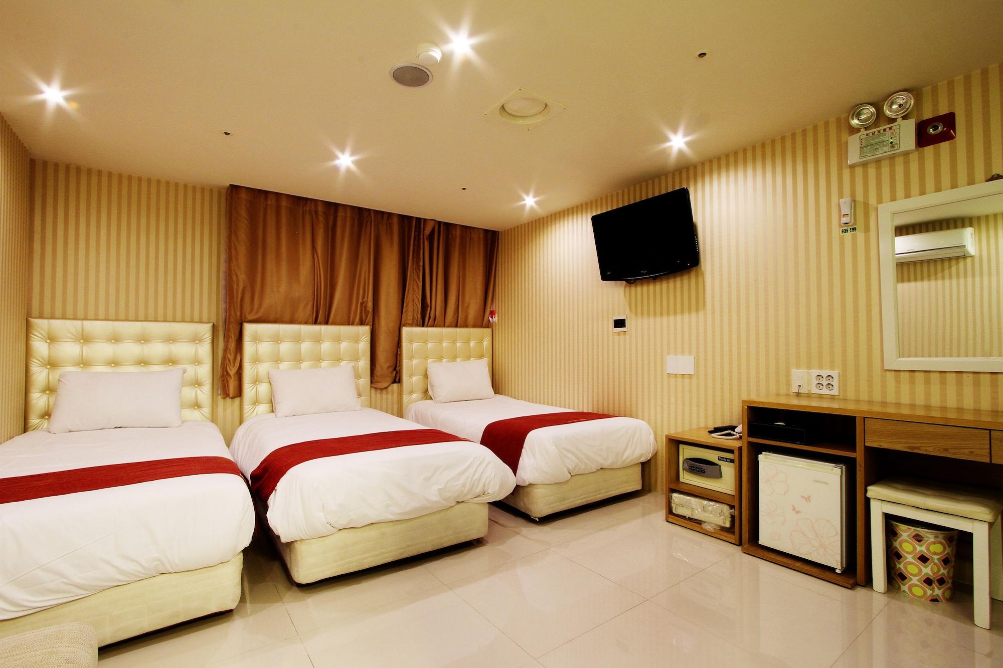 Hotel Cozy Myeongdong Seoul Exterior photo